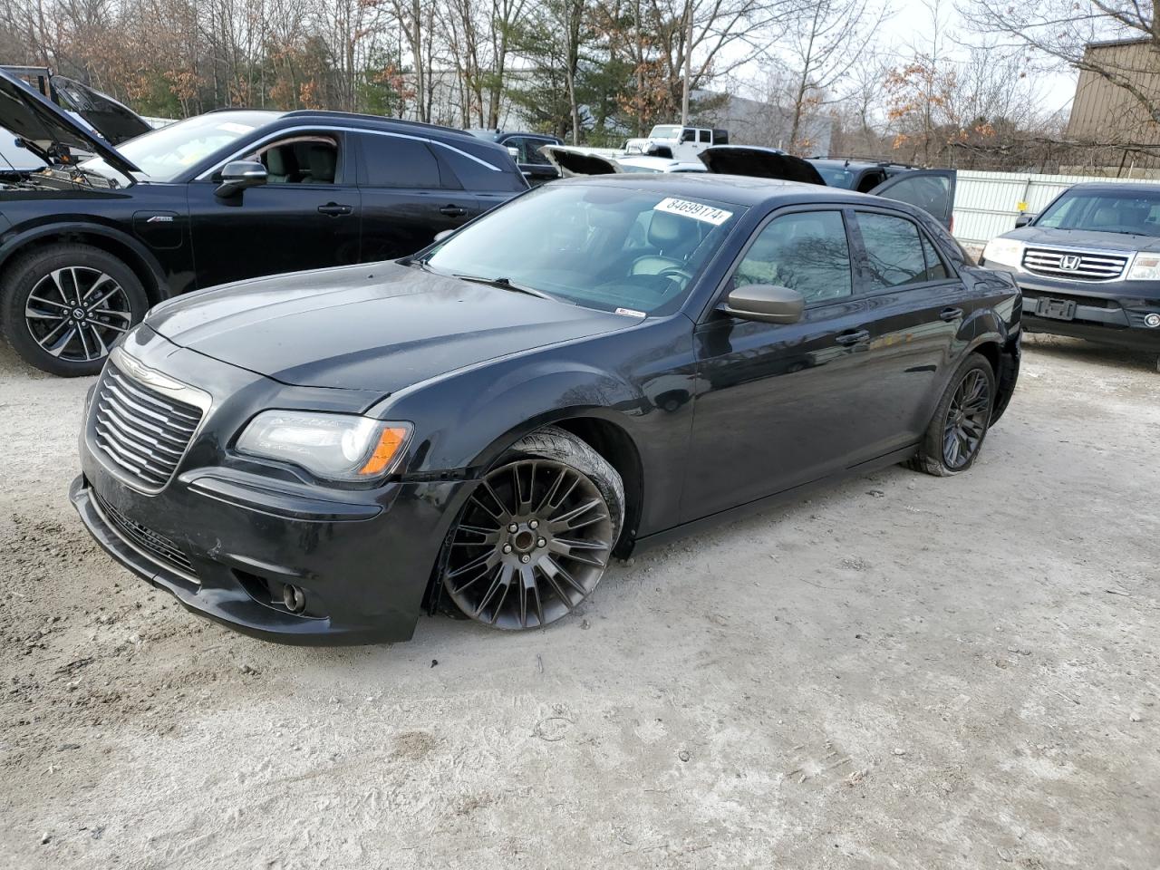 VIN 2C3CCADT6DH691944 2013 CHRYSLER 300 no.1