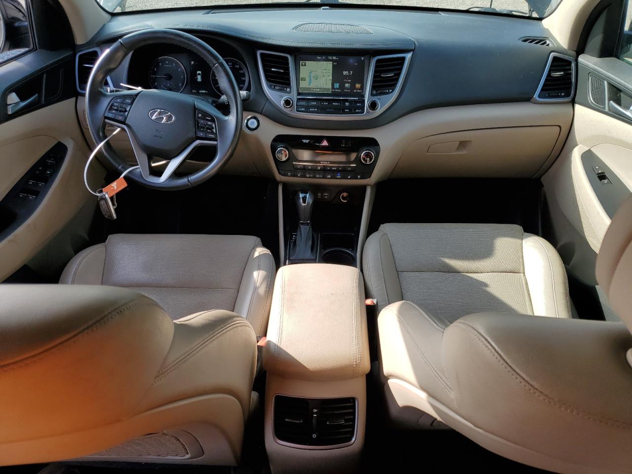 2016 Hyundai Tucson - Image 8