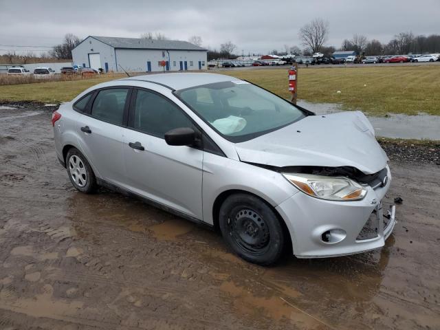  FORD FOCUS 2014 Сріблястий