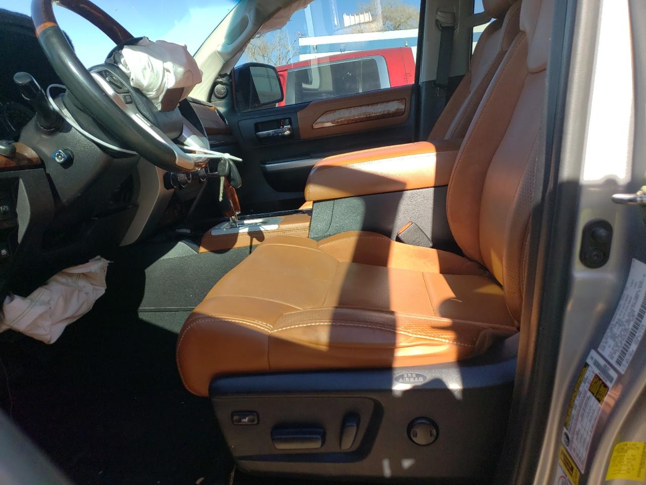 2016 Toyota Tundra - Image 7