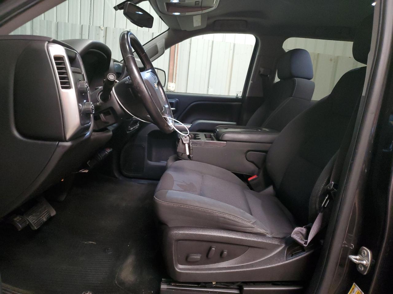 2015 Chevrolet Silverado - Image 7