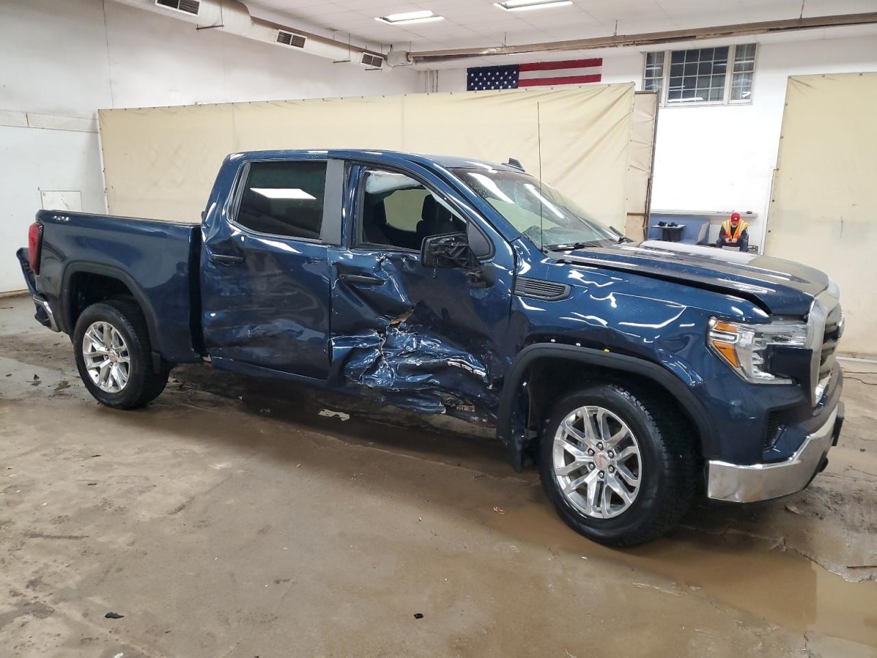 2020 GMC Sierra - Image 4