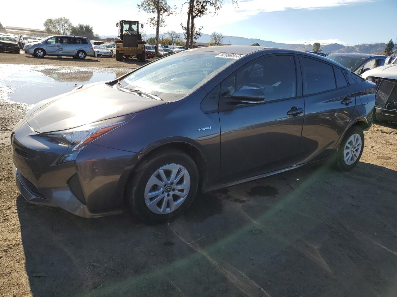 VIN JTDKBRFU0J3063472 2018 TOYOTA PRIUS no.1