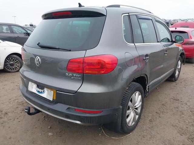 2013 VOLKSWAGEN TIGUAN MAT