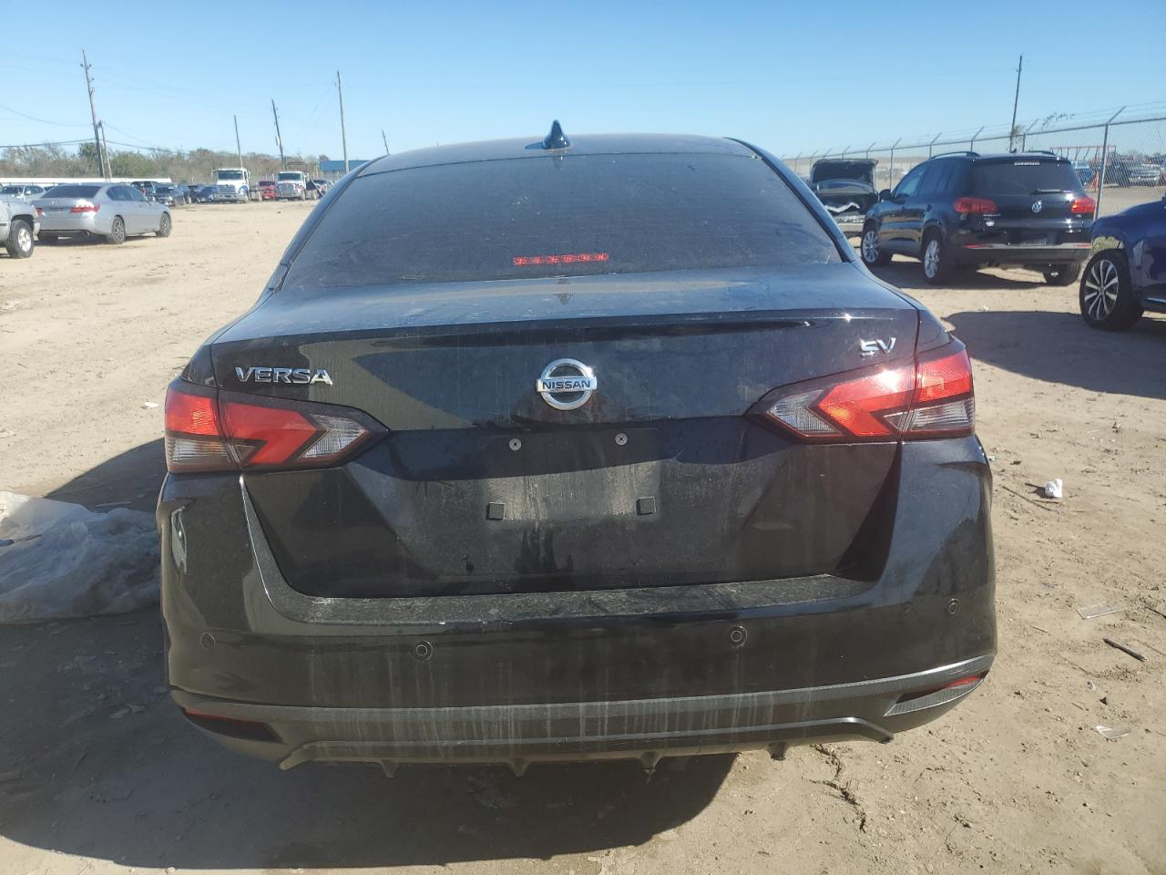 2021 Nissan Versa - Image 6