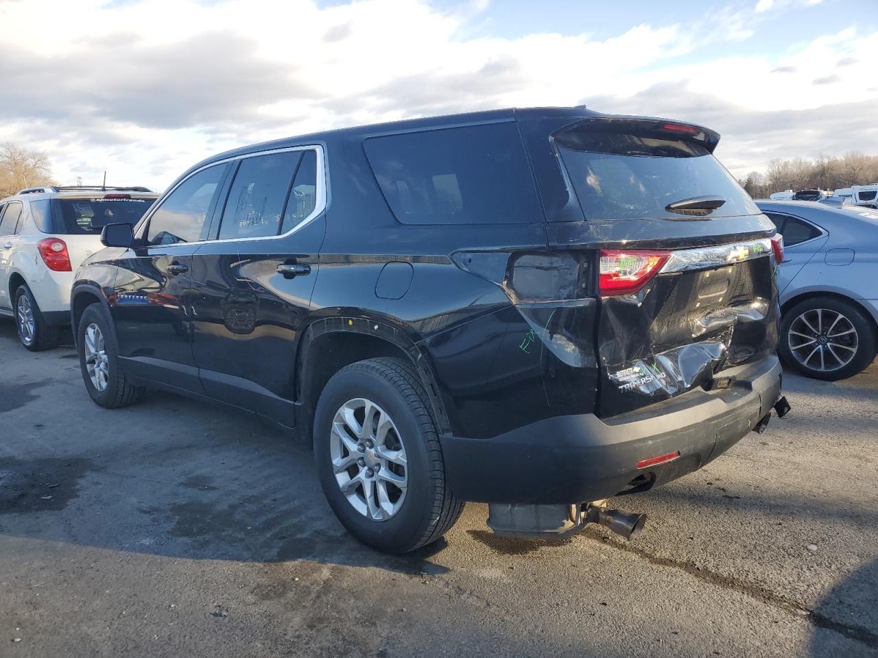 2018 Chevrolet Traverse - Image 2