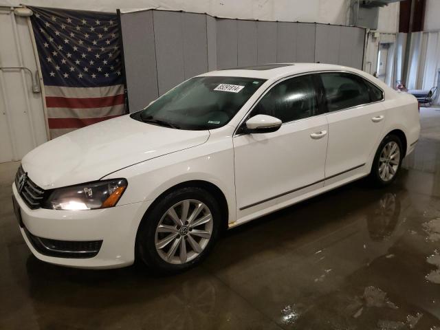 2012 Volkswagen Passat Sel