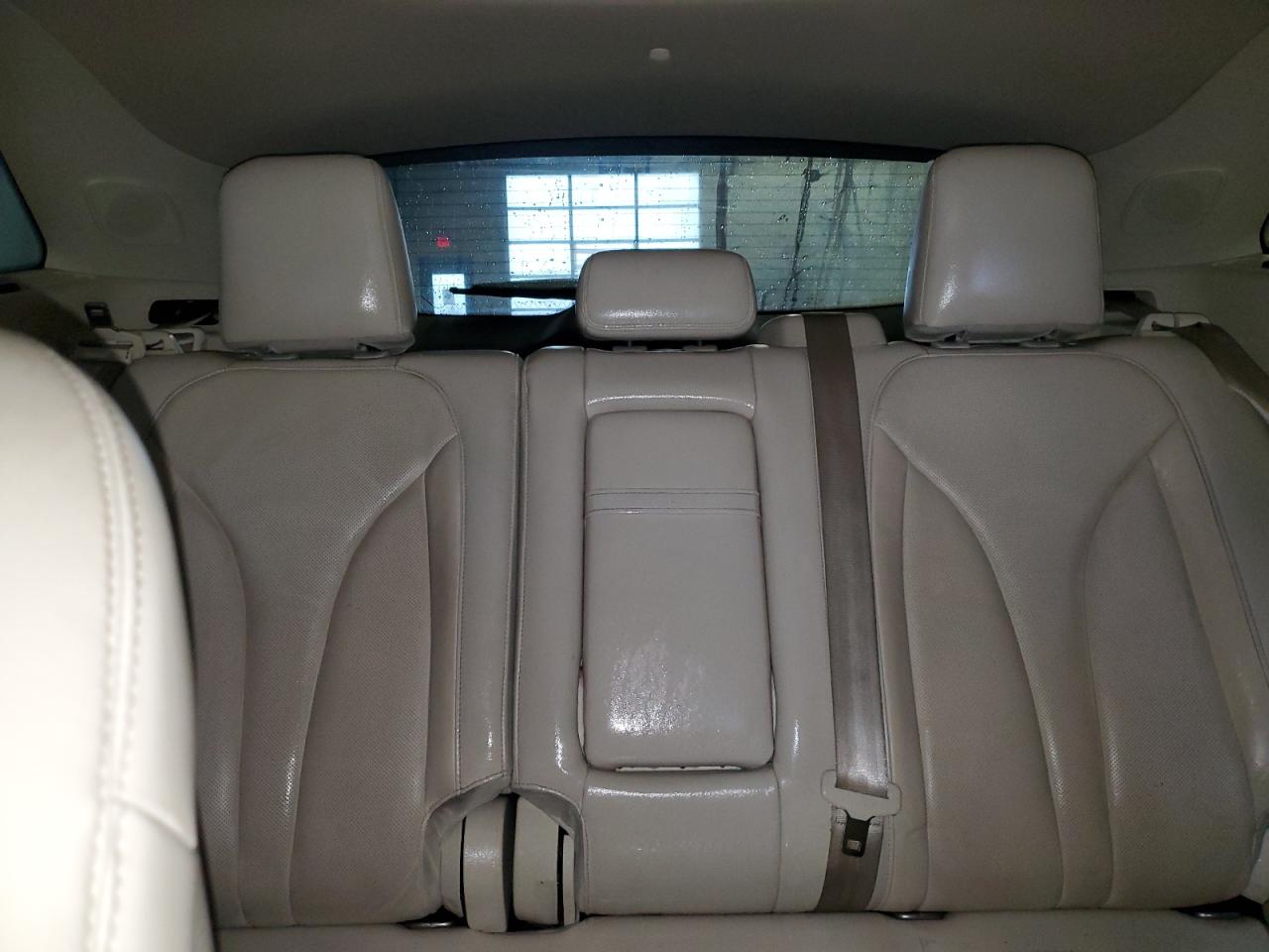 2015 Lincoln MKZ - Image 10