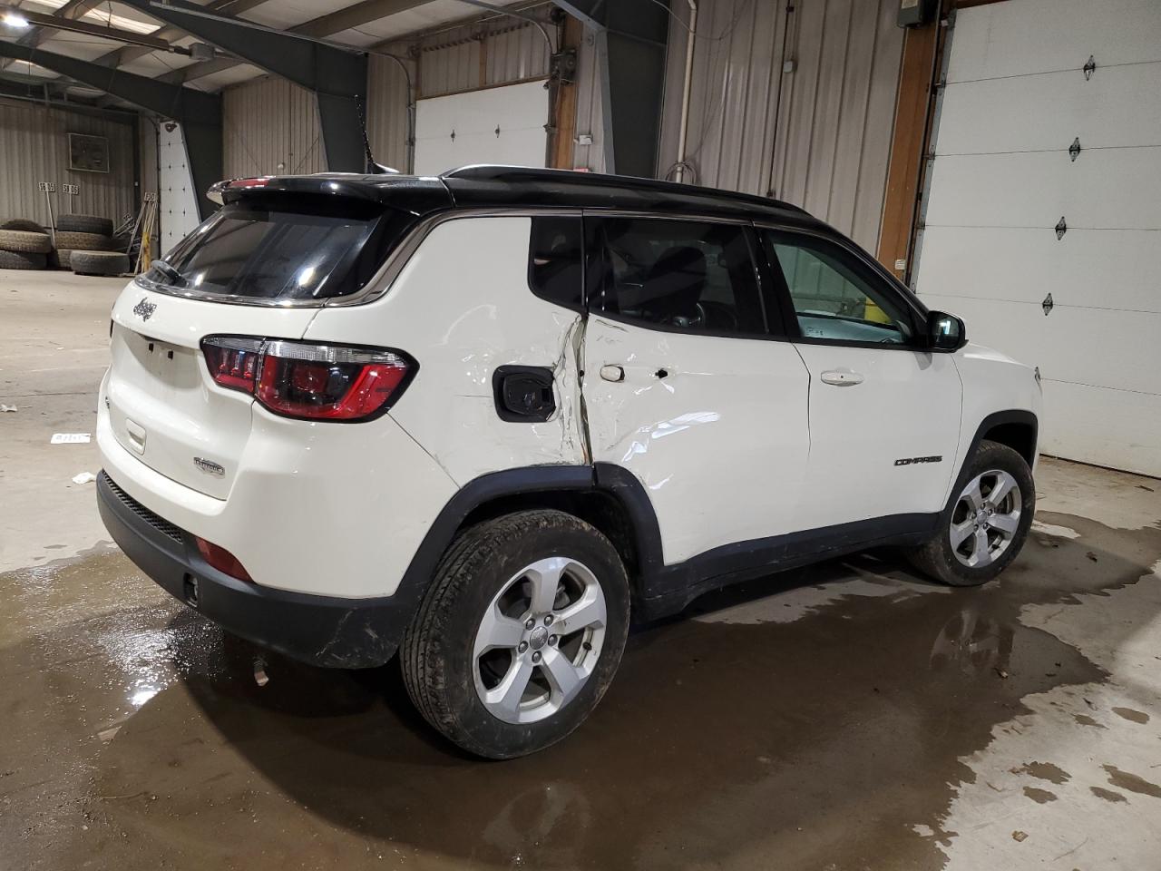 2018 Jeep Compass - Image 3