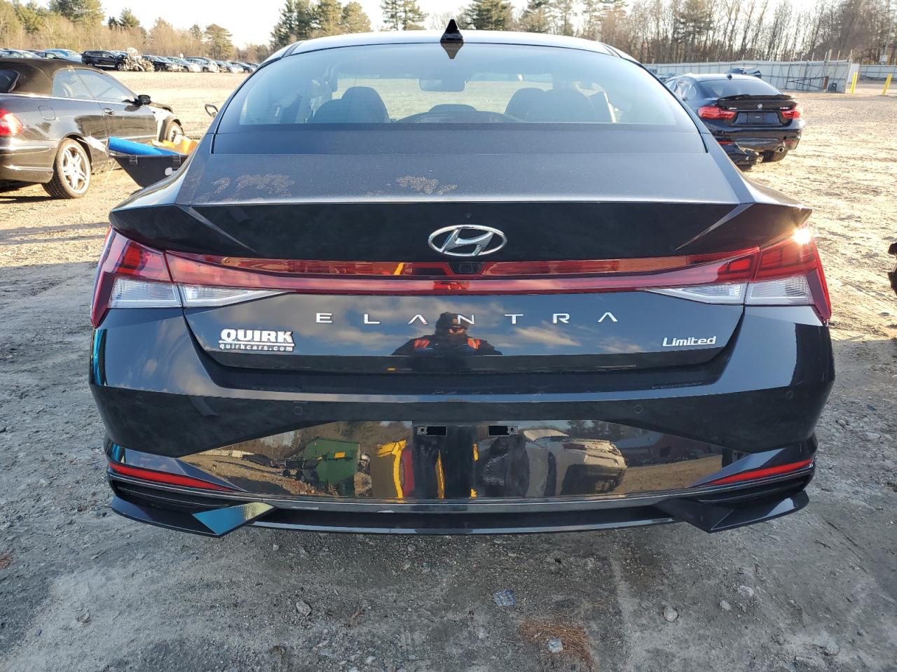 2023 Hyundai Elantra - Image 6