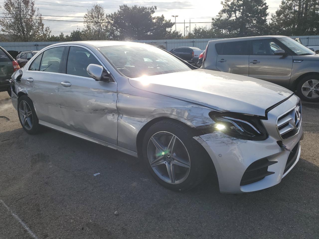 VIN WDDZF4KBXJA478889 2018 MERCEDES-BENZ E-CLASS no.4