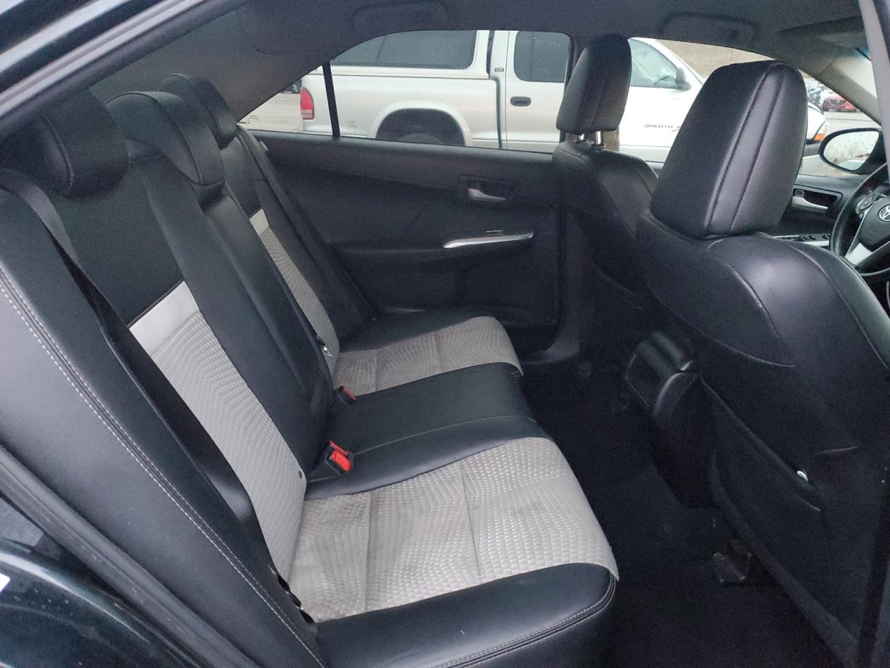 2012 Toyota Camry - Image 10