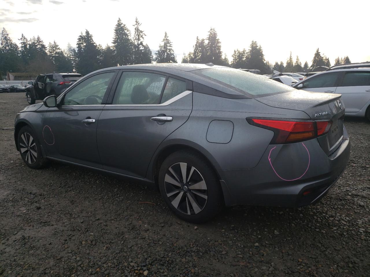 2019 Nissan Altima - Image 2