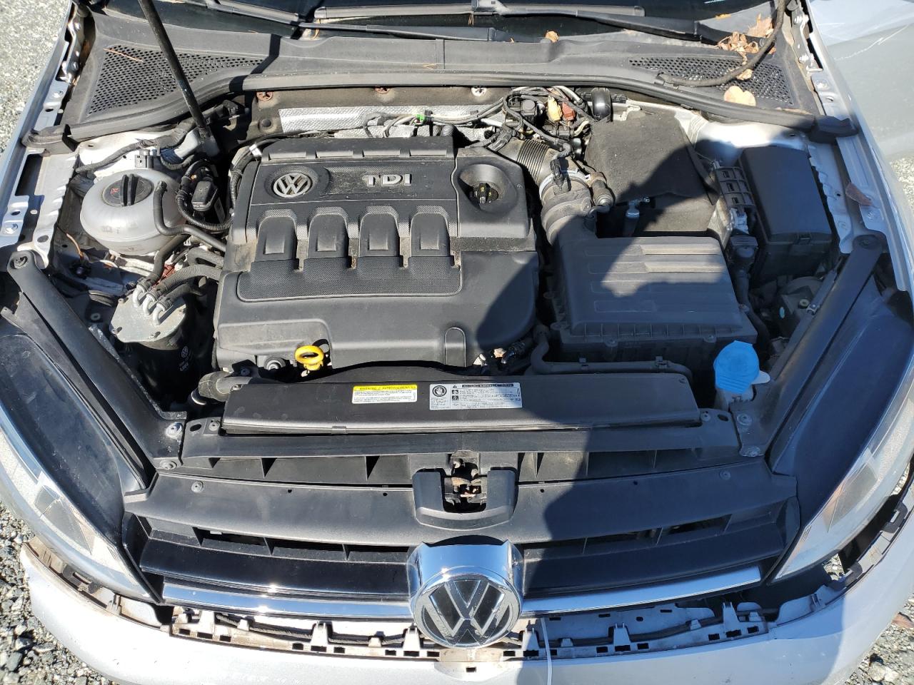 2015 Volkswagen Golf - Image 11