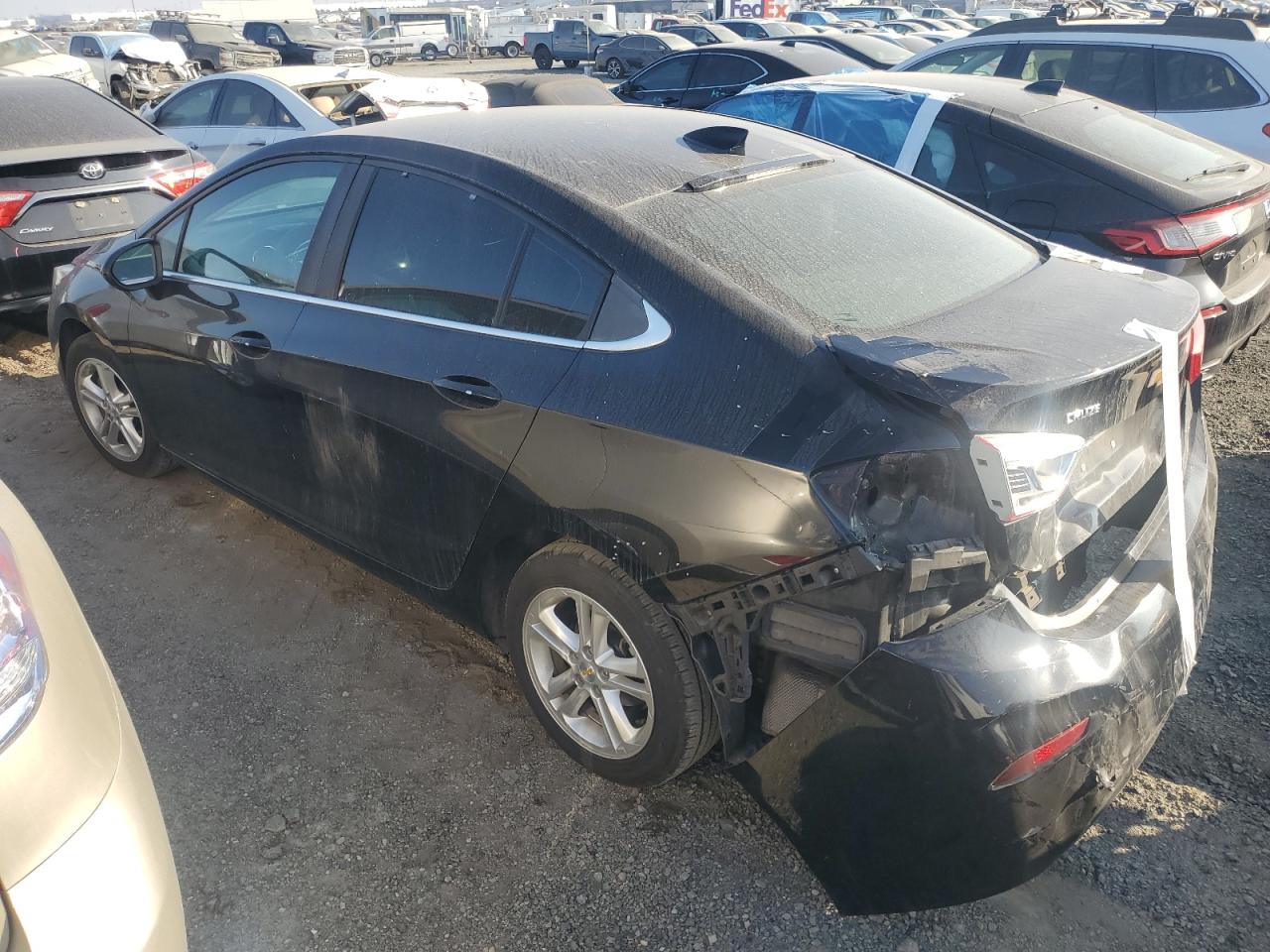 2017 Chevrolet Cruze - Image 2