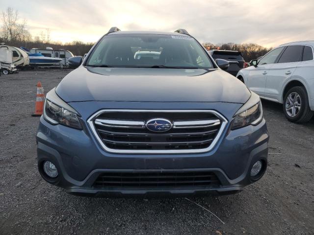  SUBARU OUTBACK 2018 Granatowy