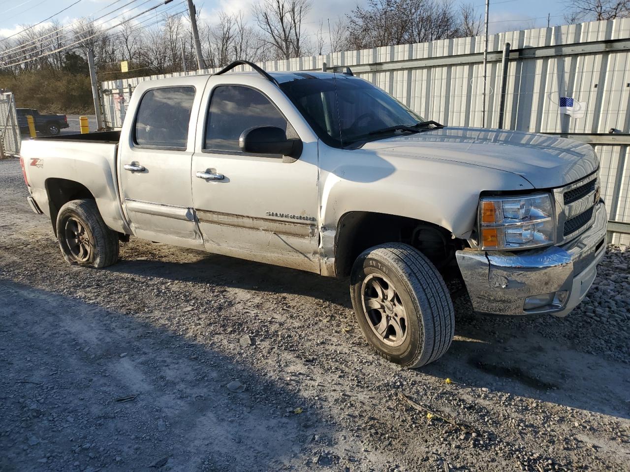 2013 Chevrolet Silverado - Image 4