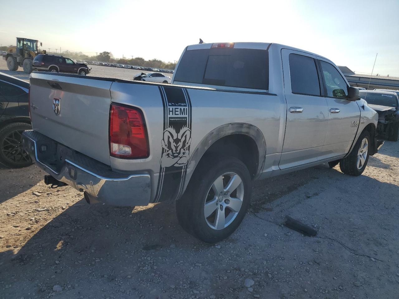 VIN 1C6RR6LT4FS581710 2015 RAM 1500 no.3