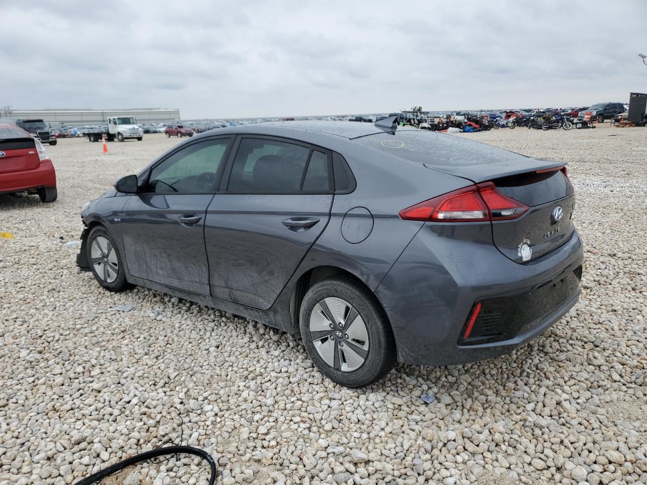 VIN KMHC65LC6KU133867 2019 HYUNDAI IONIQ no.2