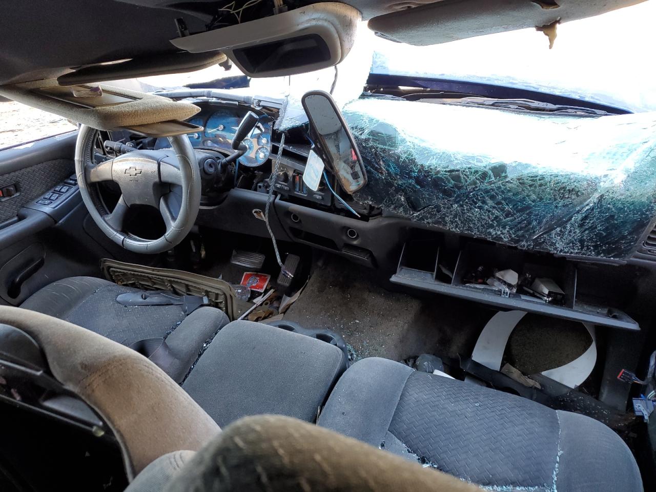 2003 Chevrolet Avalanche C1500 VIN: 3GNEC13T43G213985 Lot: 85785334