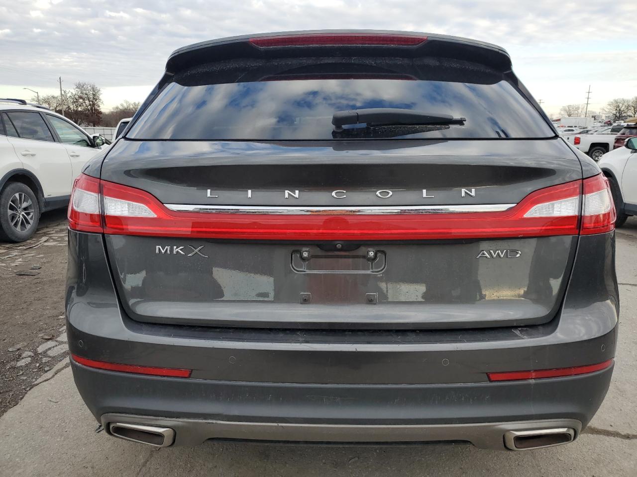 2018 Lincoln MKX - Image 6