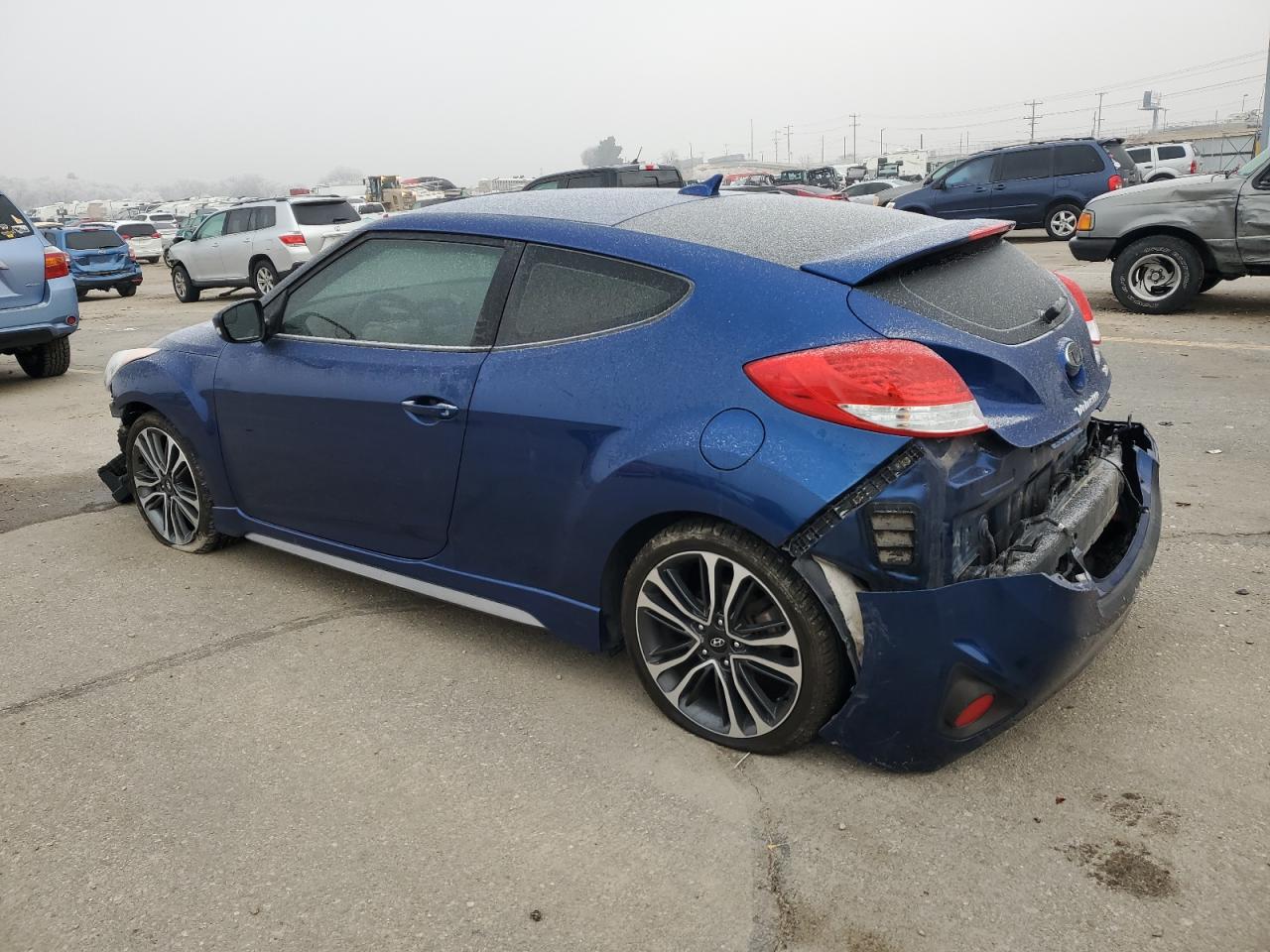 2017 Hyundai Veloster - Image 2