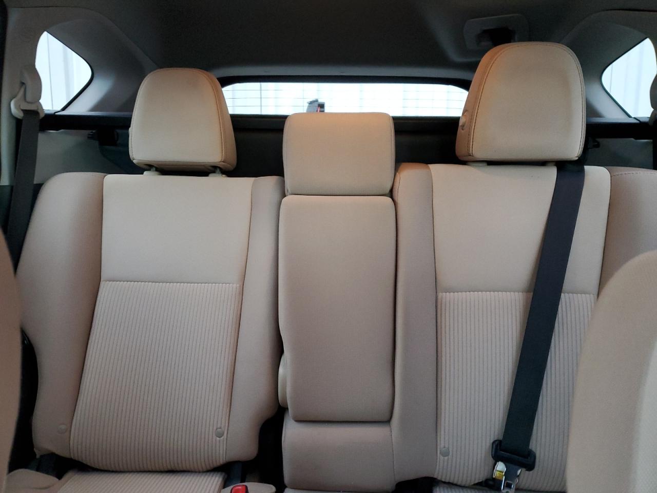 2014 Toyota RAV 4 - Image 10