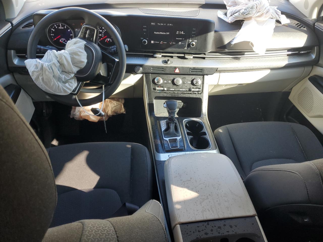 2023 Kia Carnival - Image 8