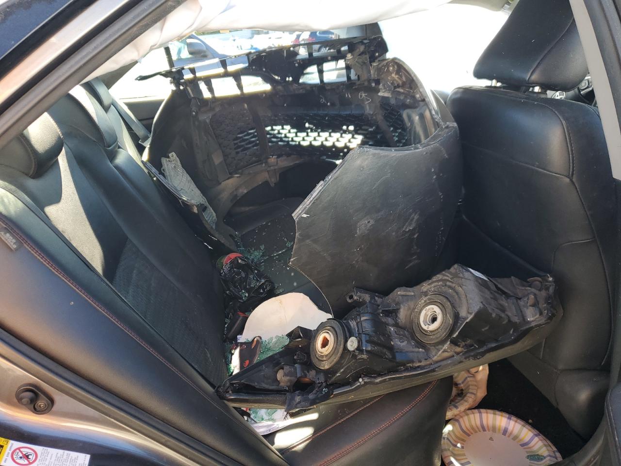 2015 Toyota Camry - Image 10