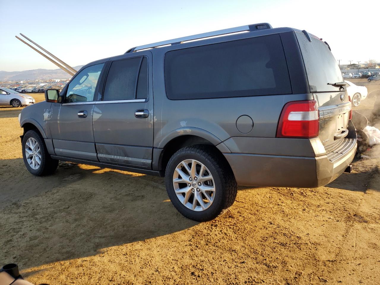2017 Ford Expedition - Image 2