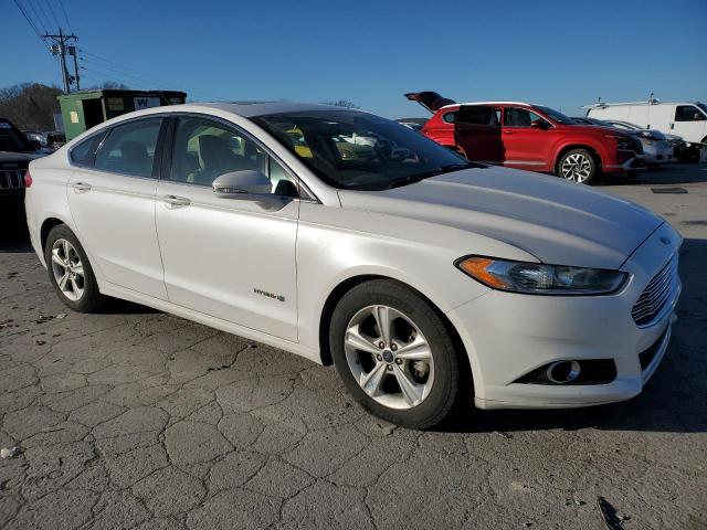 Sedans FORD FUSION 2013 Biały