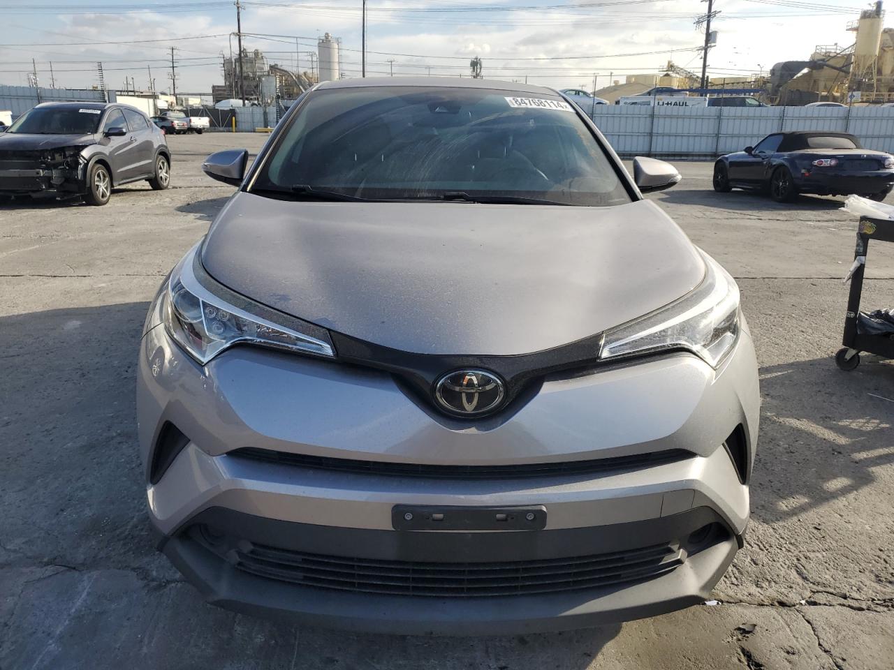 VIN JTNKHMBX6K1040529 2019 TOYOTA C-HR no.5