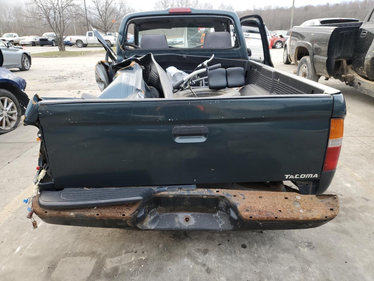 1995 Toyota Tacoma - Image 6