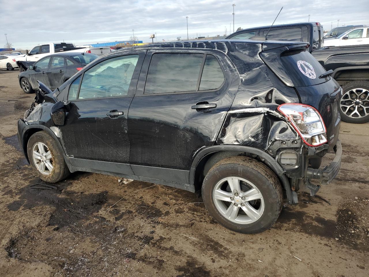 2020 Chevrolet Trax - Image 2