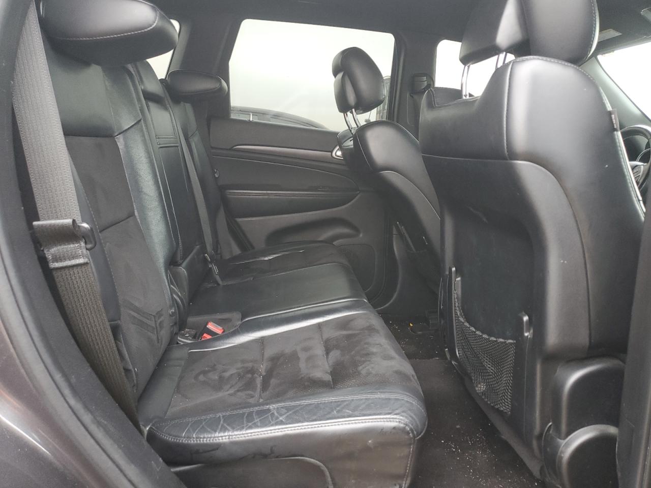 2015 Jeep Grand Cherokee - Image 11