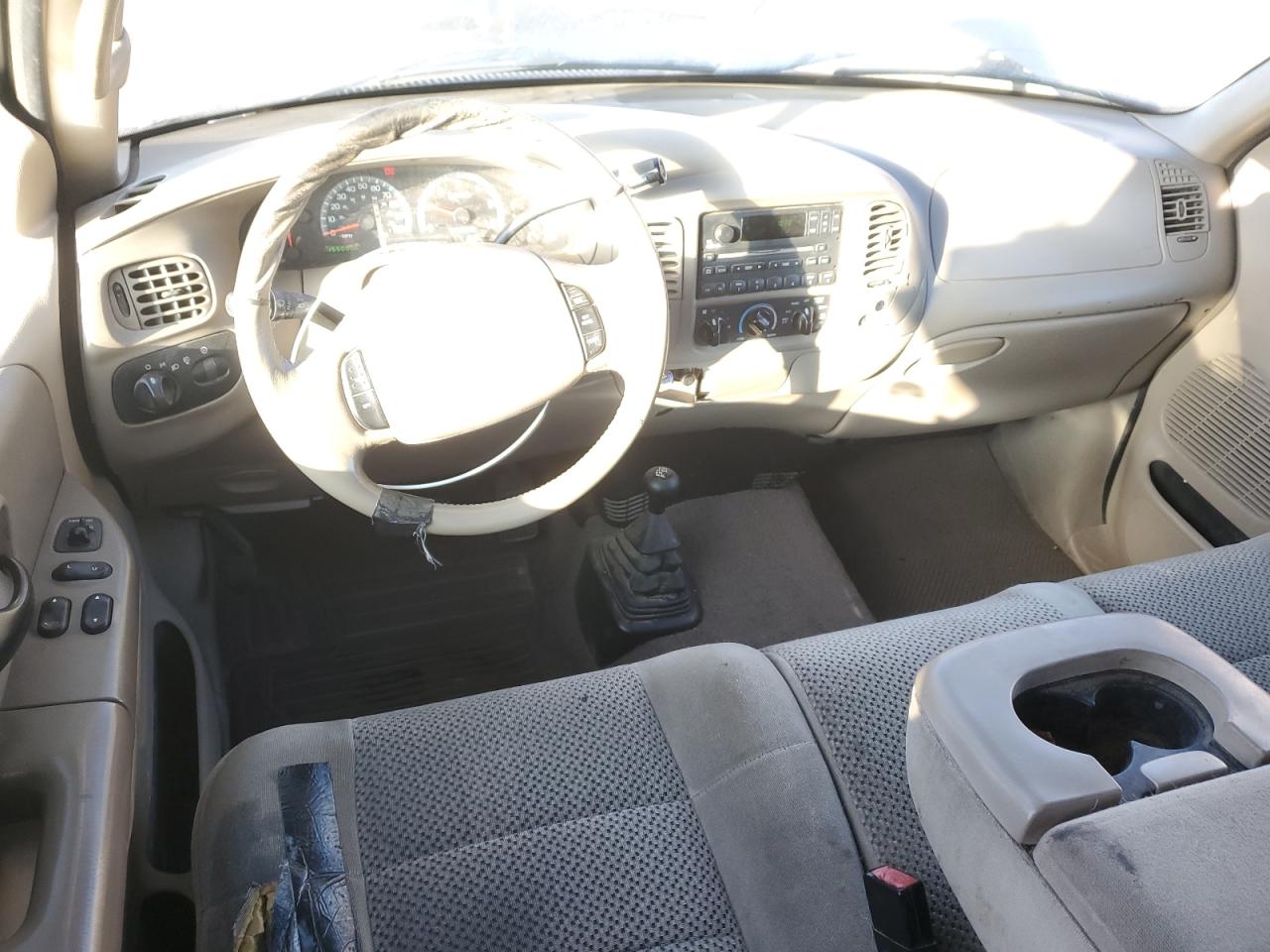 2001 Ford F150 VIN: 2FTRX18L01CA39205 Lot: 82822924