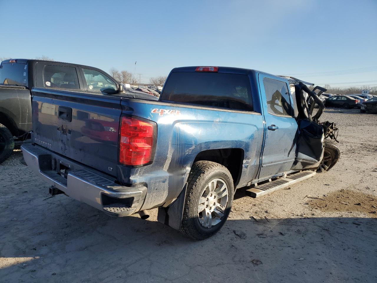 2016 Chevrolet Silverado - Image 3