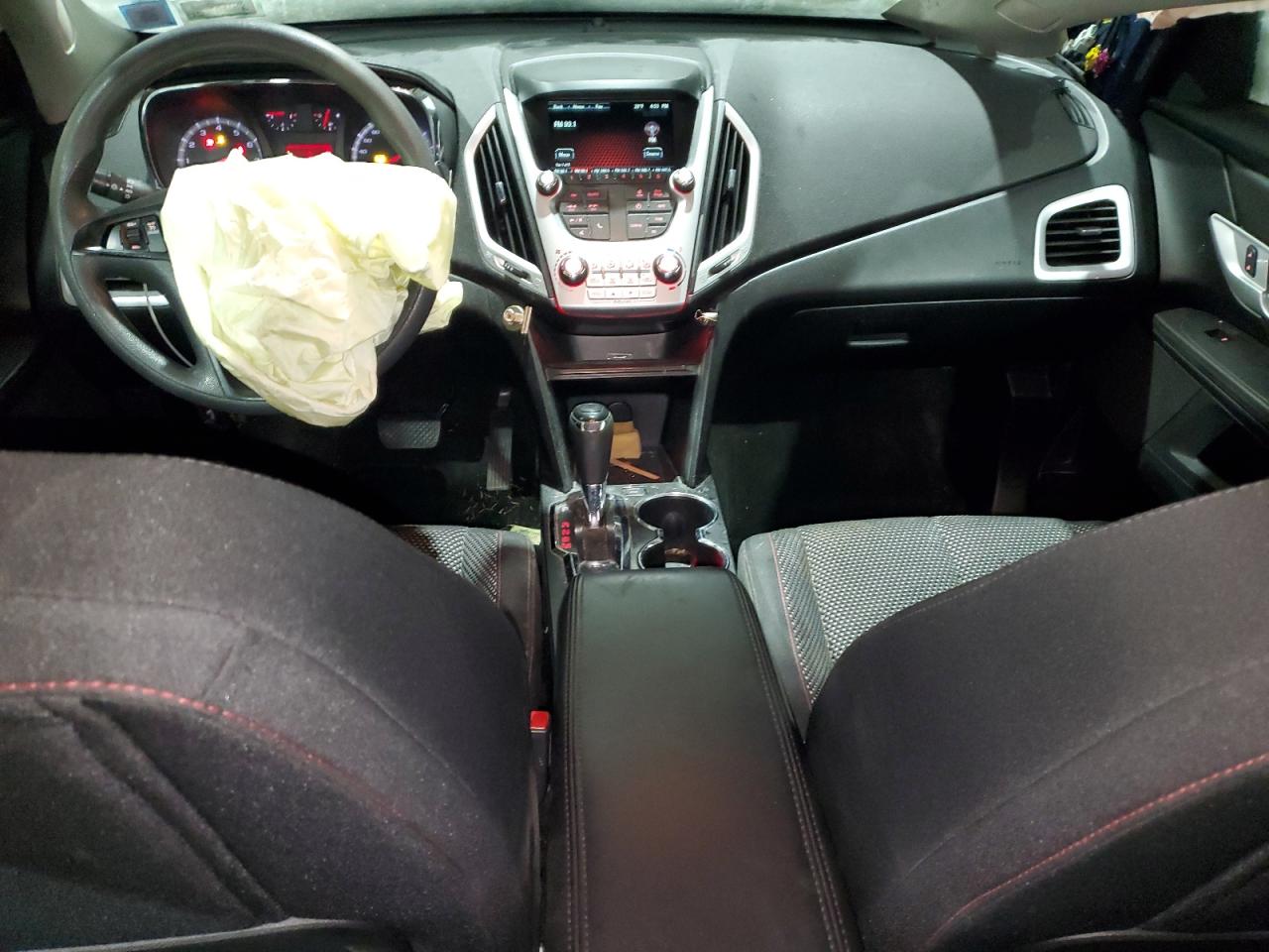 2017 GMC Terrain - Image 8