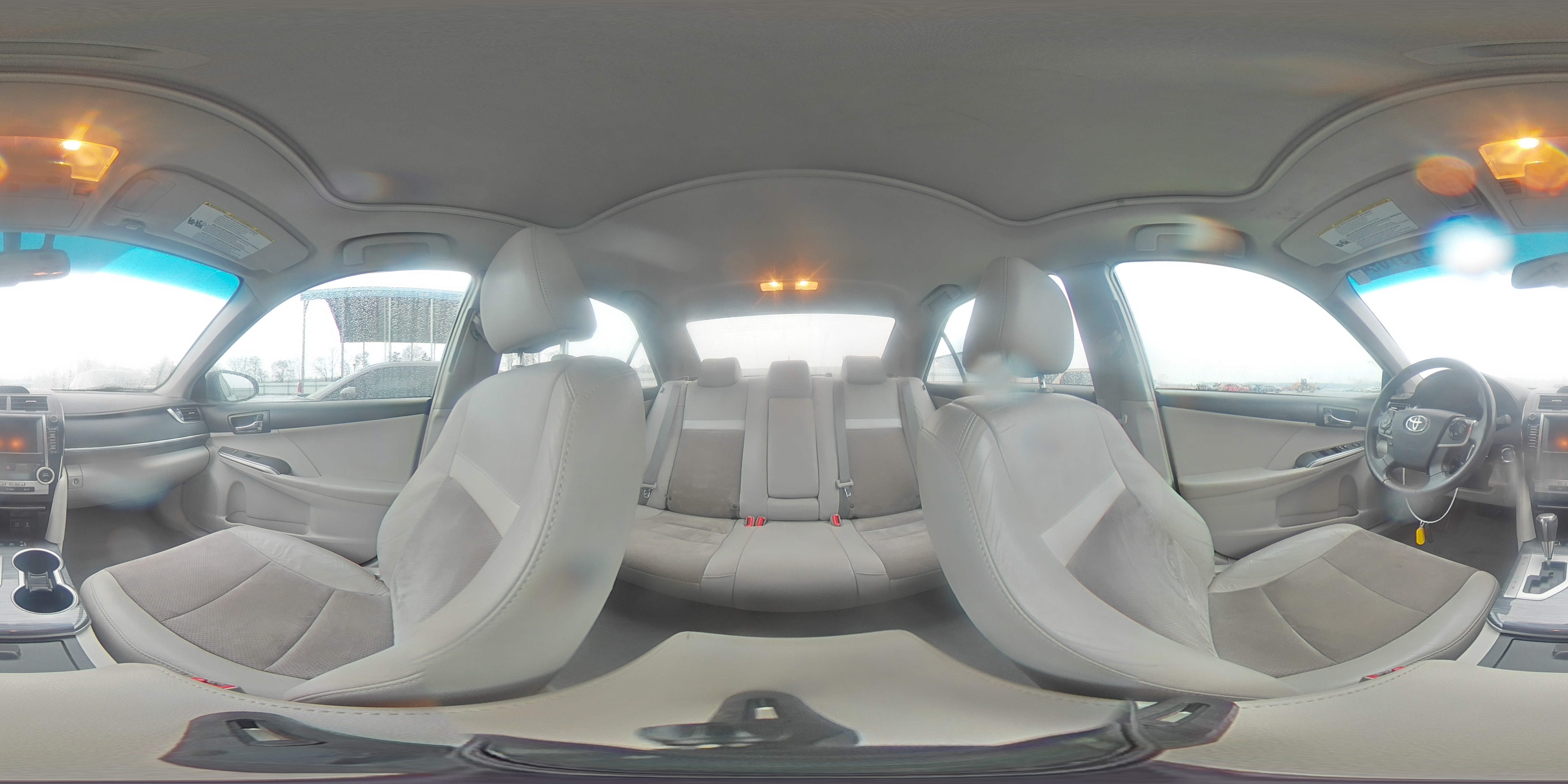 2012 Toyota Camry - Image 15
