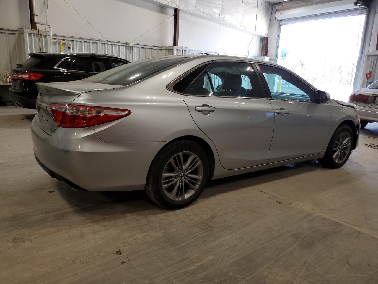 2016 Toyota Camry - Image 3