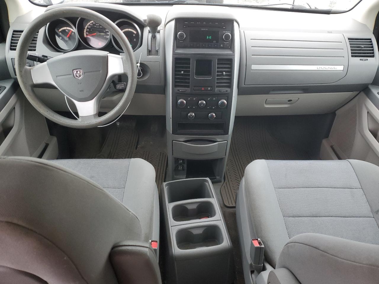 2009 Dodge Caravan - Image 8
