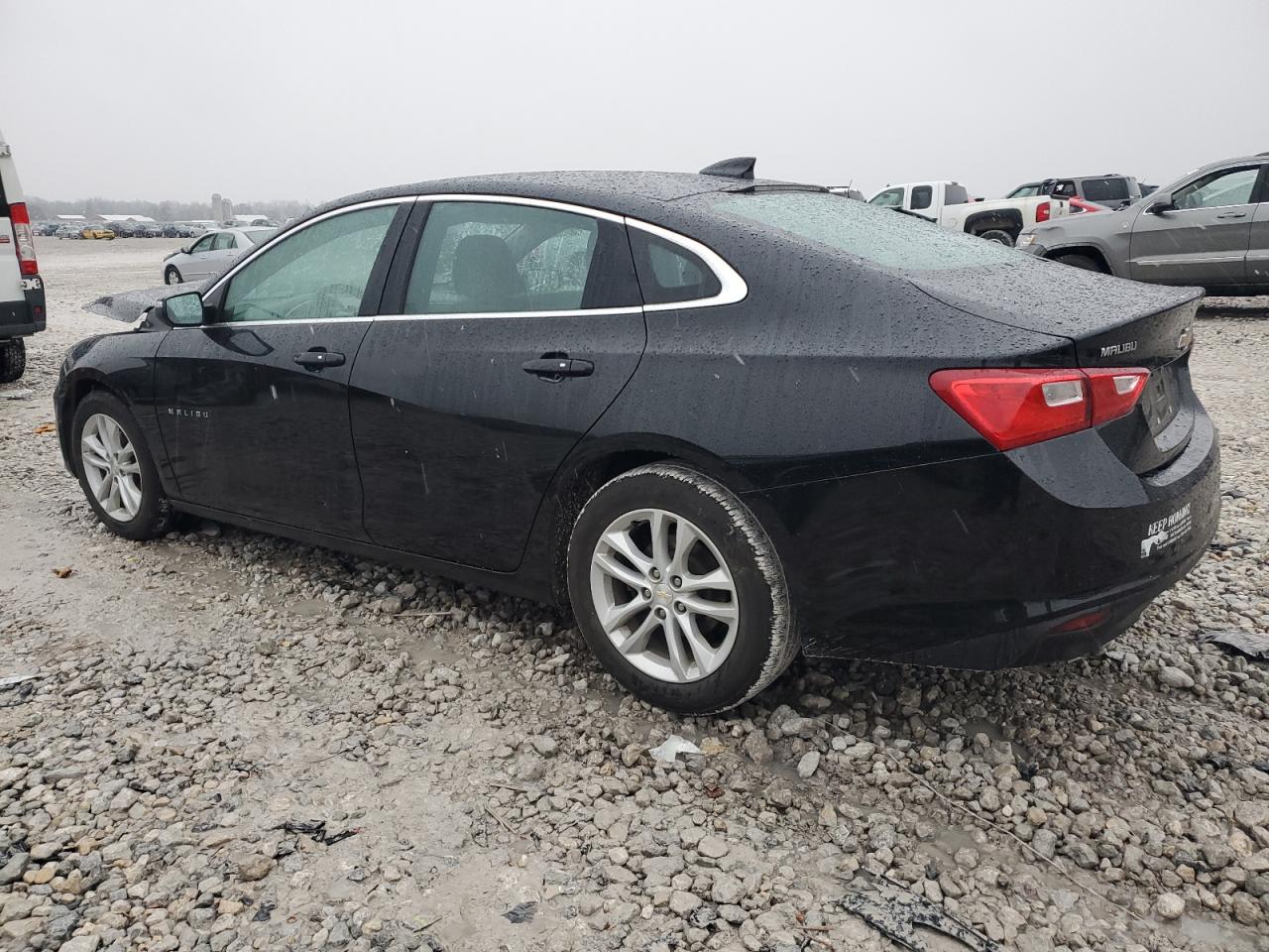 VIN 1G1ZE5ST7GF189436 2016 CHEVROLET MALIBU no.2