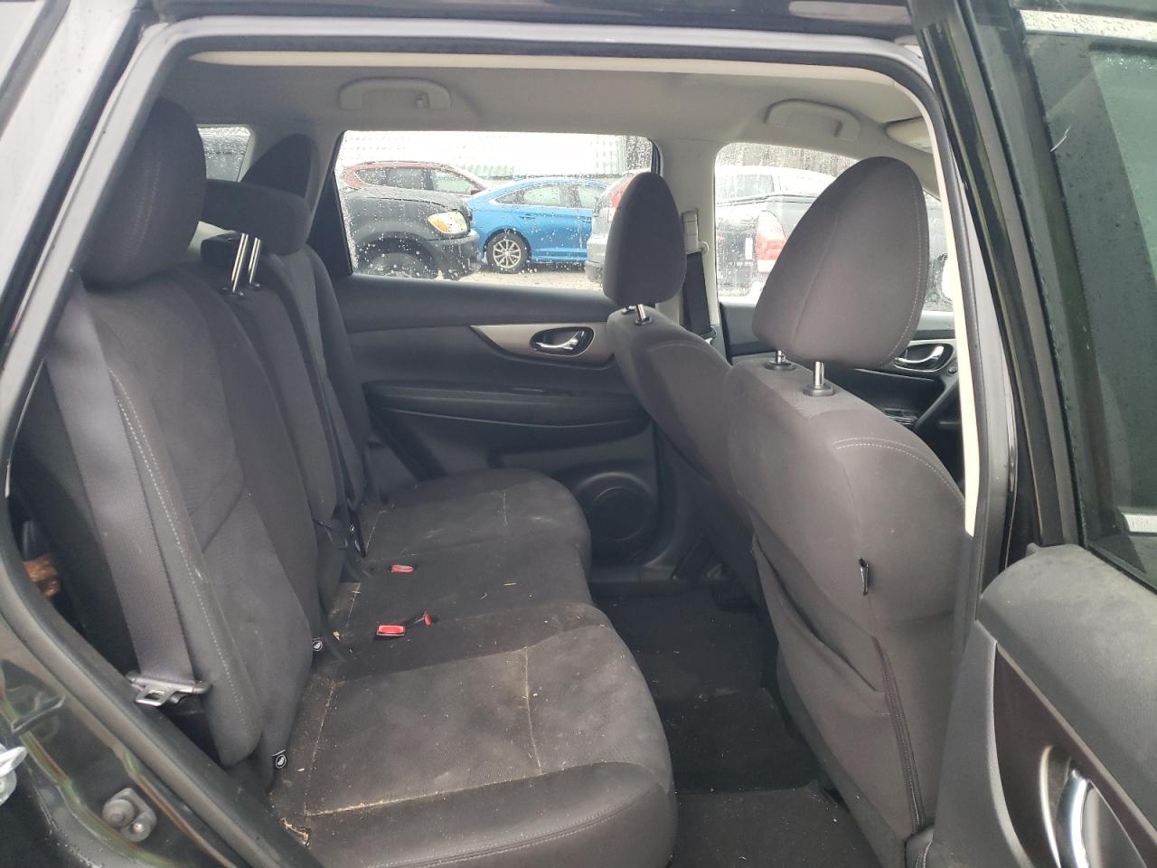 2016 Nissan Rogue - Image 11