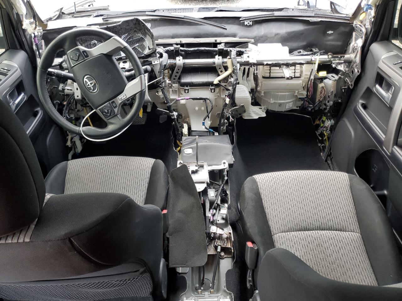 2019 Toyota 4Runner - Image 8