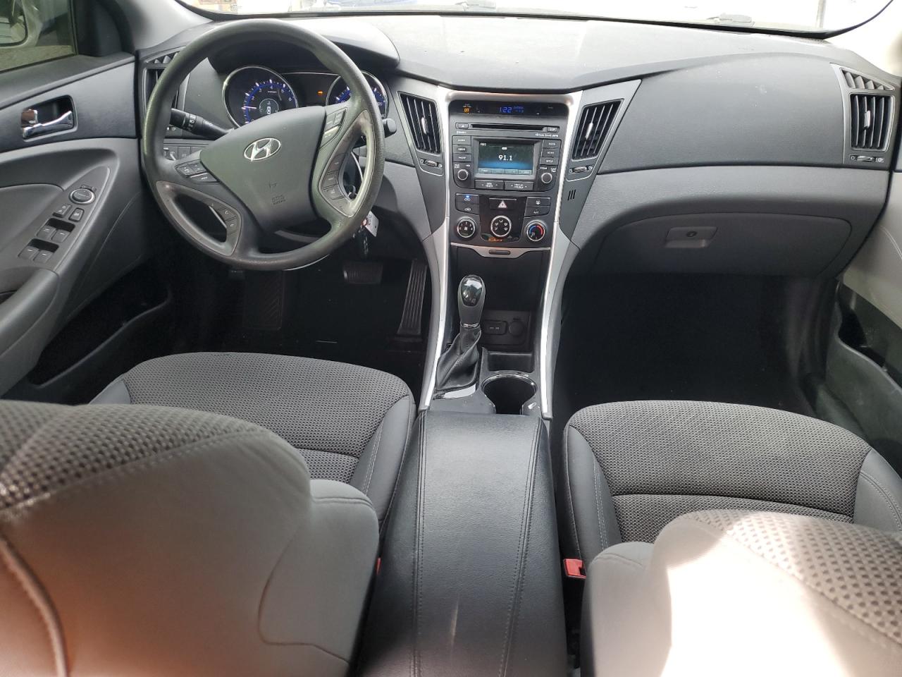 2014 Hyundai Sonata - Image 8