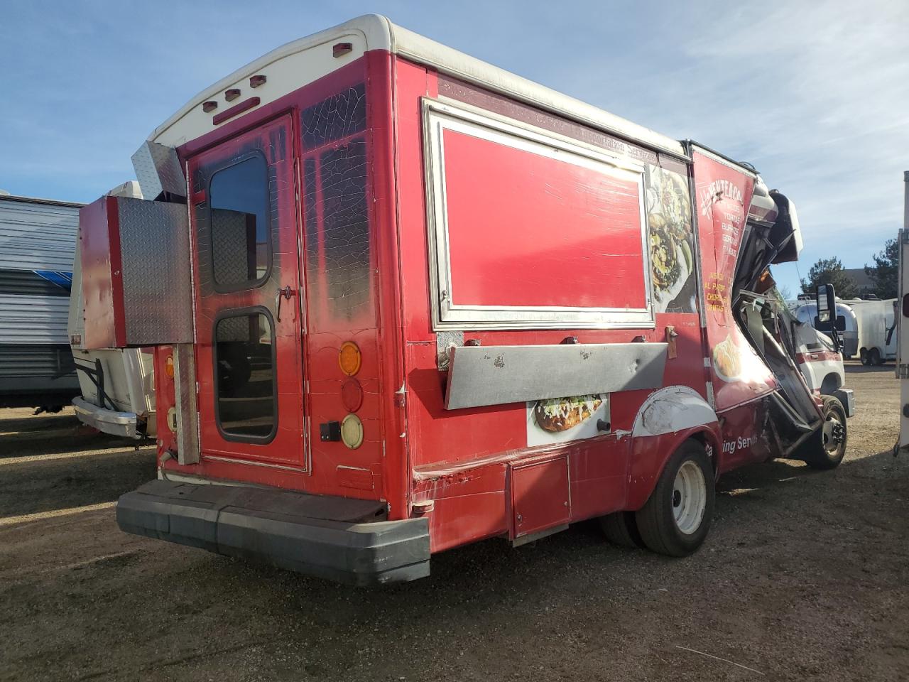 2010 Ford Econoline - Image 3