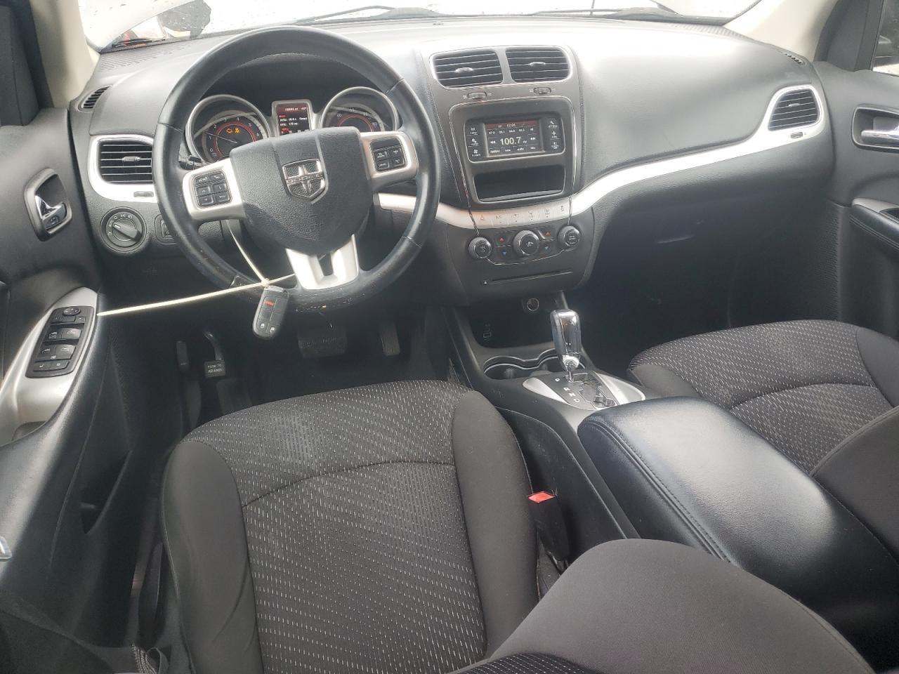 2018 Dodge Journey - Image 8