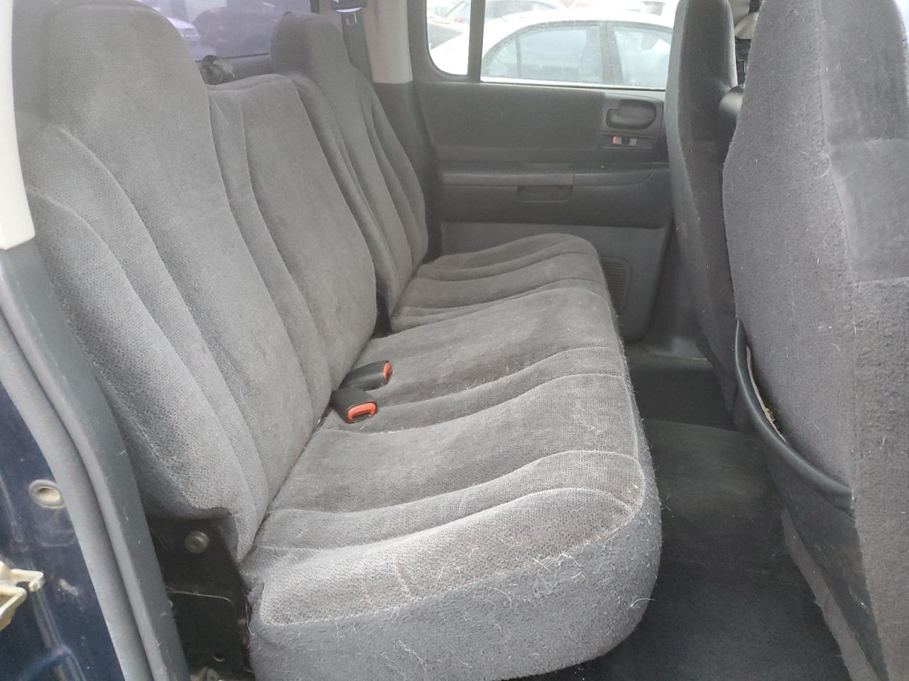 2003 Dodge Dakota - Image 10