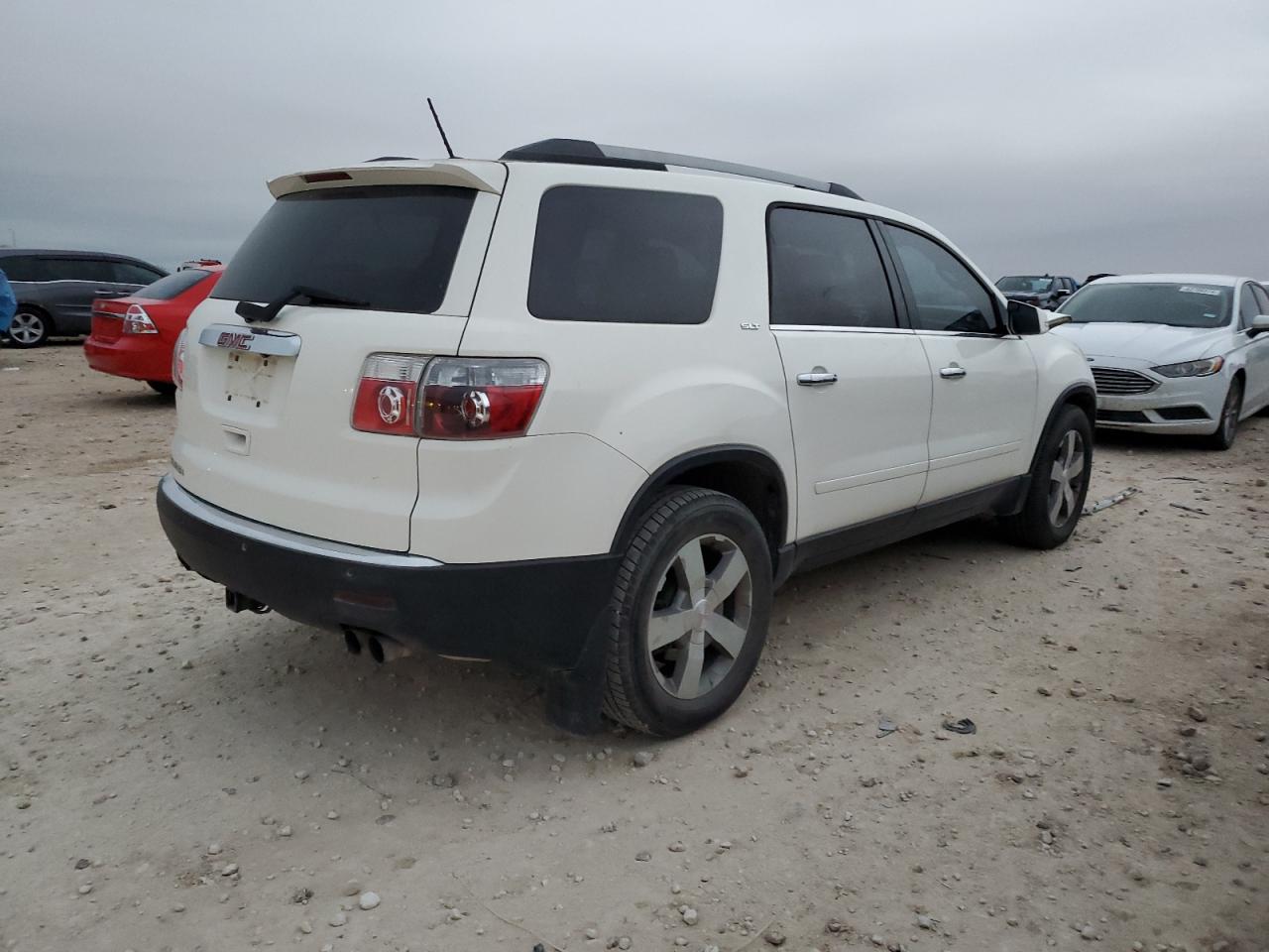 2011 GMC Acadia - Image 3
