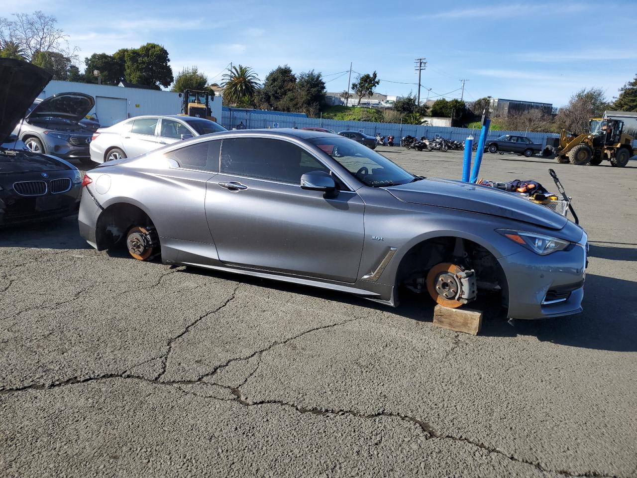 2018 Infiniti Q60 - Image 4